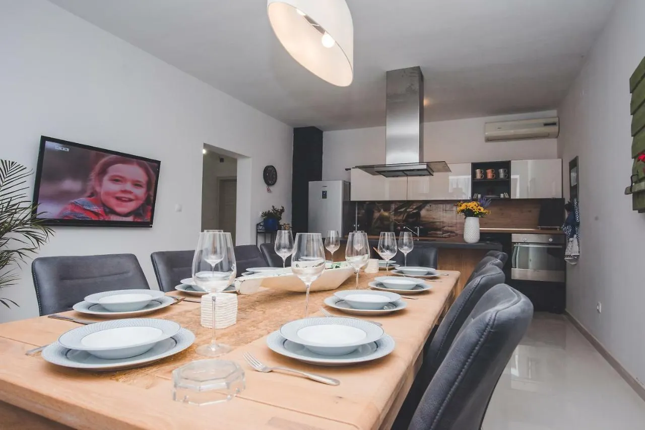 Villa Holiday Home Strisnja W/ Sea View Debeljak