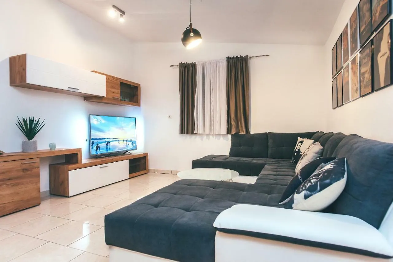 Villa Holiday Home Strisnja W/ Sea View Debeljak